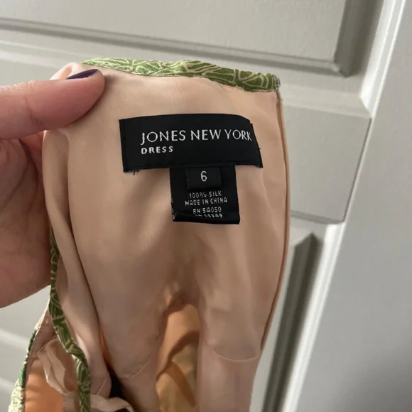 Jones New York Silk Green Pattern Dress - Picture 8 of 8